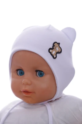 shapka-dlya-divchinki-podviyniy-trikotazh-iz-sobachkoyu-biliy