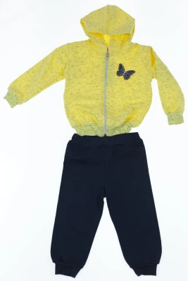 Костюм спортивний для дівчинки на змійці трикотажний з метеликом жовтий