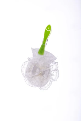 Чоловічок з подряпинами та шапкою для дівчинки трикотажний "Рюша" молочний