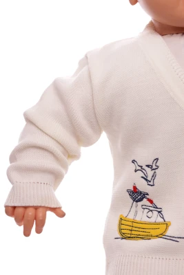 Кофта для хлопчика в'язка з кораблем молочний