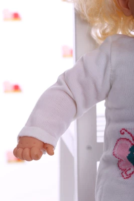 Кофта з метеликом