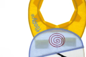 Нагрудник для хлопчика трикотажний Пірат блакитний