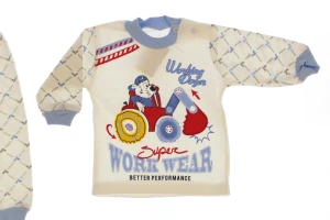 Піжама з довгим рукавом для хлопчика.