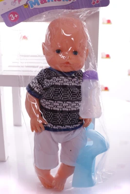 Пупс в костюмі