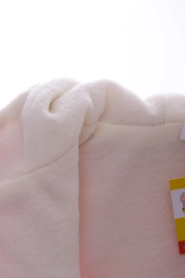 Жилетка для дівчинки на флісі Babykroha з капюшоном Зайчик малиновий