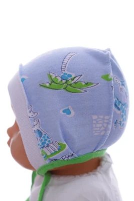 Чепчик на байці жираф