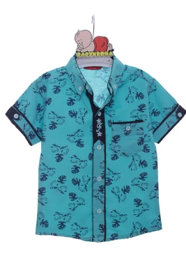 rubashka-s-korotkim-rukavom-dlya-malchika-hlopkovaya-s-listochkami-biryuzovaya