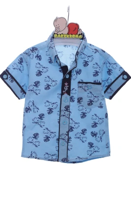 rubashka-s-korotkim-rukavom-dlya-malchika-hlopkovaya-s-listochkami-golubaya