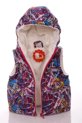 Жилетка на флісі з кишенями та капюшоном Babykroha з принтом павутинки малинова