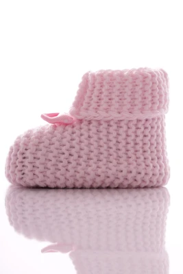 Пінетки в'язані для новонародженої дівчинки з рожевим бантиком 9,5*6,5см