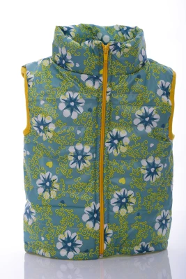 Жилетка для дівчинки на флісі Babykroha в зелену зірку