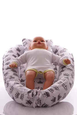 Кокон-гніздо + ортопедична подушка з коронами 85*50*12 см білий